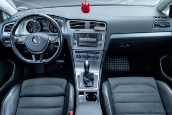 Volkswagen Golf - 9
