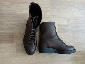 NOVÉ ZNAČKOVÉ BOTY 10x RŮZNÉ MODELY DÁMSKÉ / DÍVČÍ - 9