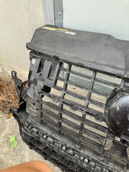 maska držák vw t6.1 Mřížka předního nárazníku - 9