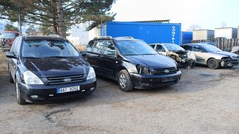 Kia Carnival 2.9crdi - 9