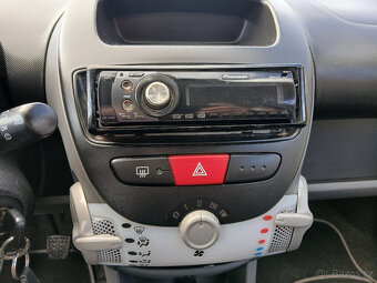 Peugeot 107, 1,0 - 9