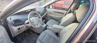 Prodám Renault Megane Scenic k opravě nebo na náhradní dily - 9