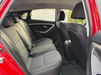 HYUNDAI I30 1.6 CRDI 81 KW ČR KLIMA SENZORY PO SERVISU - 9