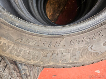 225/55R16 95V Taurus High Performance - 9