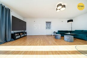 Prodej rodinného domu 200 m2 s garáží, 129325 - 9