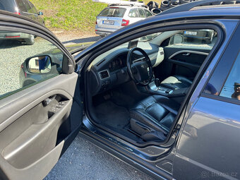 VOLVO V 70 2,4 D5 120 Kw AUT.,TAŽNÉ NAVI - 9