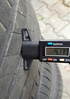 4x letní pneu Bridgestone 245/40 R19, r.2023 - 9