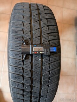 185/60 r15 zimní pneumatiky Sumitomo WT 200 - 9