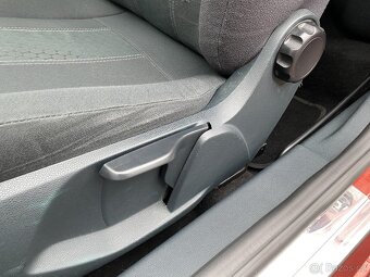 Ford Fiesta 1.2i , 60 kW benzín, 2009 - 9