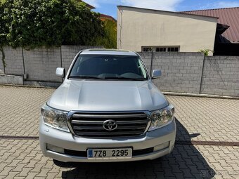 TOYOTA LAND CRUISER 4,5 D L200 TOP STAV - 9