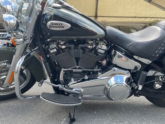 Prodám Harley-Davidson FLHC Softail Heritage 1745 cm3 64 kW - 9
