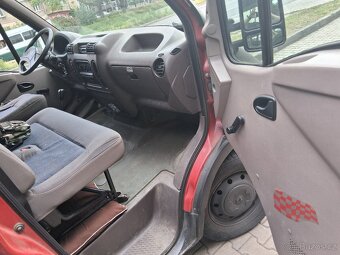OBYTNÝ AUTOMOBIL RENAULT MASTER 2.8DI.84KW - 9