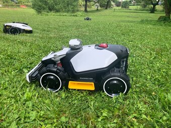 GPS robotická sekačka Luba, Yuka SLEVA - 9