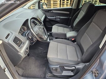 VW Sharan 2.0 TDI 103kW,DSG,Kamera,Tažné,Navi,Serviska. - 9