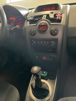 Renault Megane 2004 1.6 16V 83Kw - 9