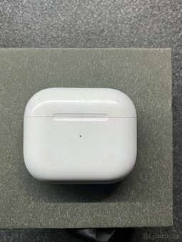 AirPods 3 s MagSafe nabíjecím pouzdrem - 9