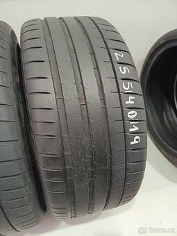 Letní pneu 255/40/19 Dunlop+Michelin - 9