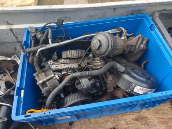 Motor 1.9tdi 77kw BXE díly - 9