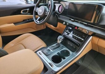 Kia Carnival 2.2- 9 míst - REZERVACE - 9