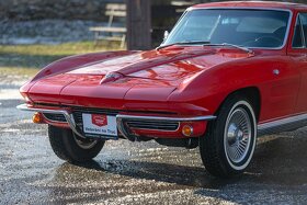 Chevrolet Corvette C2 327 cu in (5.4 L) - 9