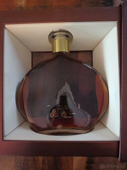 Rémy Martin Fine Champagne Cognac Extra - 9