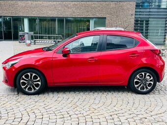 Mazda 2 85KW BENZÍN 1MAJITEL LED VÝHŘEV FACELIFT BEZ KOROZE - 9