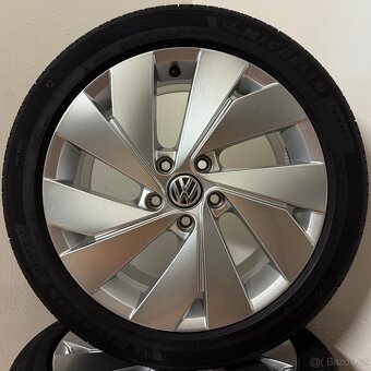 VW GOLF VIII 8 5x112 R17 ET51+LETNÍ 225/45R17 6mm - 9