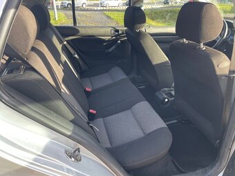 Prodám Volkswagen Golf, r.v. 2003, 1,9 TDI, 363 tis km - 9