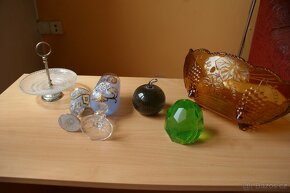 třetích 20fotek Sklo a porcelán různe prodám + 2 těžítka - 9