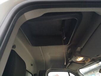 RENAULT MASTER VALNÍK-PLACHTA-10TI PALETA - 9