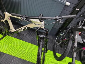 Ghost Lector vel. M r.v. 2022 - 9