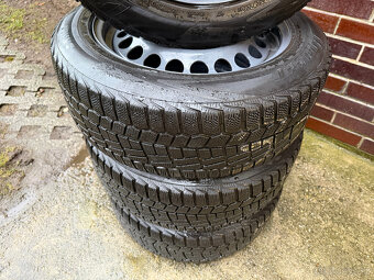 Sada pneu 205/55/16, cena za sadu 3000,- Kč - 9