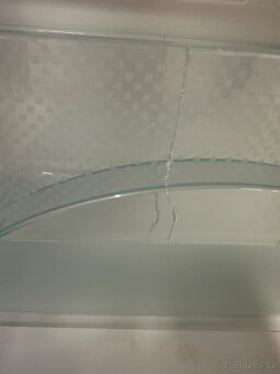 Lednice s mrazákem Liebherr (130) - 9