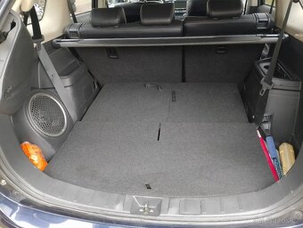 Prodám MITSUBISHI OUTLENDER 2.3 Di-D 4 WD - 110kw 7. mist - 9