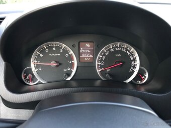 Suzuki Swift 1,3 i 69 KW Club 4x4 Bez koroze. - 9