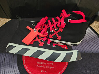 OFF-WHITE Vulcanized Canavas Blac Red (Virgil Abloh) NOVÉ - 9