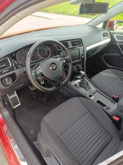 Volkswagen Golf VII 1,4 Tsi 7st DSG výbava CUP - 9