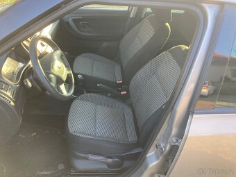 Škoda Fabia 1,2tsi 2010 - 9