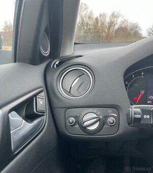 Ford Mondeo MK4 2.2 TDCi, WEBASTO, TITANIUM - 9