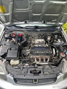Honda civic 6g sedan - 9