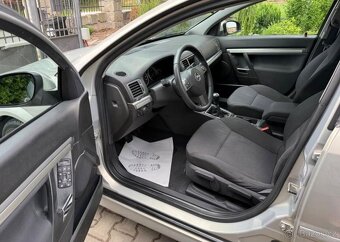 Opel Signum 1,8i /103Kw klima kombi benzín - 9