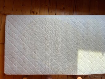 Dětská postel IKEA Kritter 70x160, včetně matrace a prostěra - 9