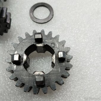 MANET 90 PŘEVODOVKA ORIGINÁL - 9