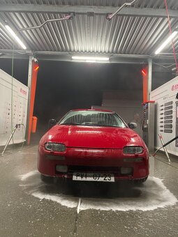 Mazda 323f - 9
