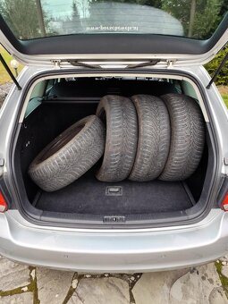 Volkswagen GOLF VARIANT 2.0 TDI 103 KW ROK 4 / 2012 - 9