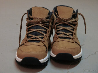 Dětské zimní kožené boty Quechua SH500 EU39 - 9