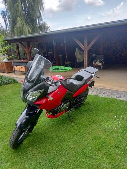 Suzuki VStrom DL 650 - 9