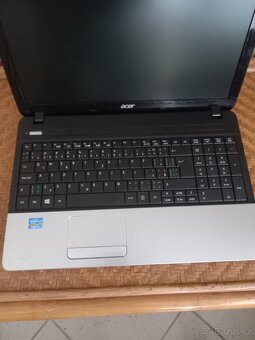 Acer TravelMate P253 - 9