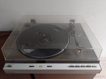 Soubor gramofonů - 9