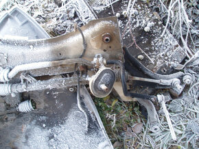 Renault Clio Combi 1.2 16V náhr. díly - 9